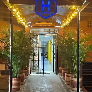 Boutique San Joaquin Plaza Hotel
