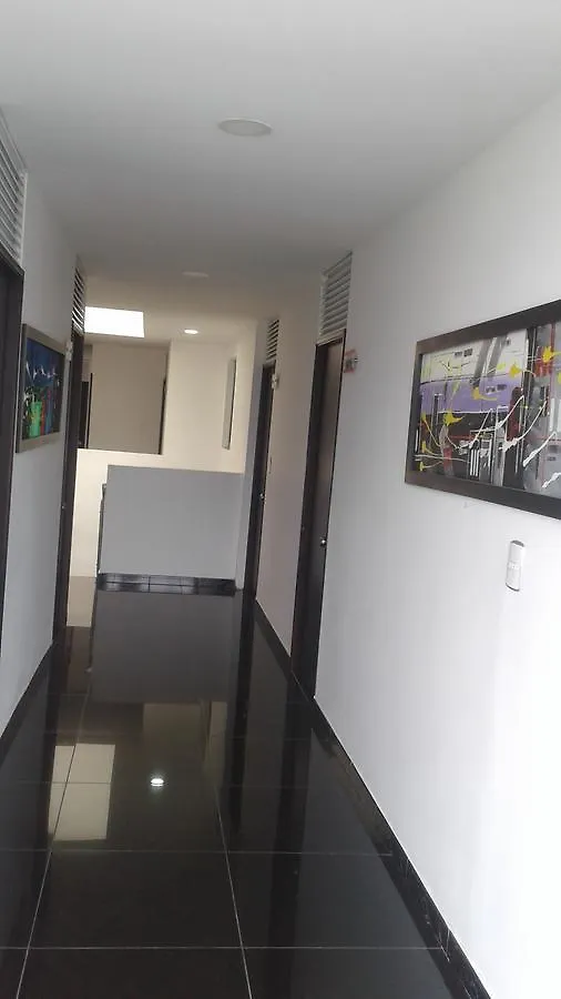 Bulerias Hotel Medellin 2*,